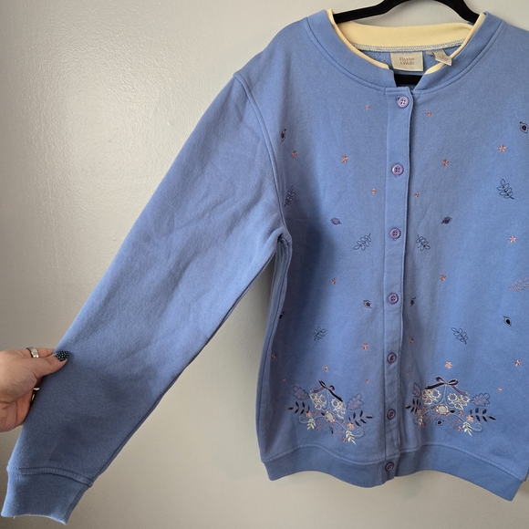 Vintage Y2K Baxter & Wells Blue Embroidered Cardigan Sweatshirt Cottagecore - Picture 2 of 6